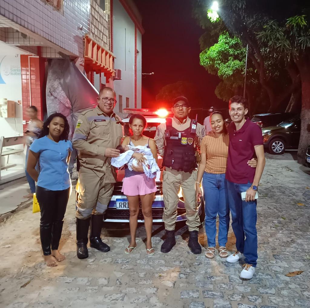 Ação heróica de agentes de trânsito da SMTT salva a vida de bebê em sufocamento - SMTT Aracaju